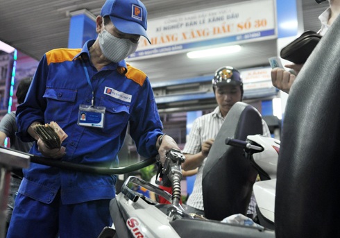 Sau nghỉ lễ, giá xăng dầu sẽ tăng tiếp? - 1 Sau nghỉ lễ, giá xăng dầu sẽ tăng tiếp?