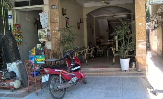 Hà Nội nóng đổ lửa, giới kinh doanh “kẻ khóc  - người cười”