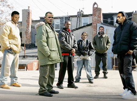 Biếm họa về tân binh Ashley Young của MU - 1