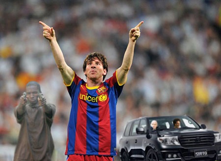 Biếm họa về tân binh Ashley Young của MU - 2