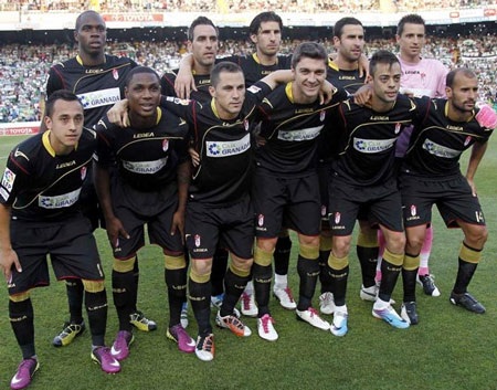 Niềm vui vô bờ bến của tân binh Liga trong ngày lên hạng - 1