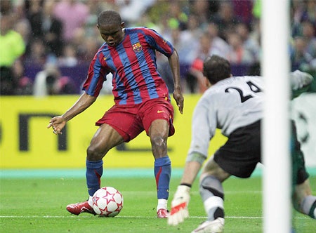 Những khoảnh khắc vinh quang tại Cúp C1 của Barcelona - 9