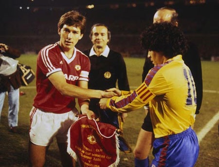 6 cuộc đối đầu kinh điển MU-Barca trong lịch sử - 1