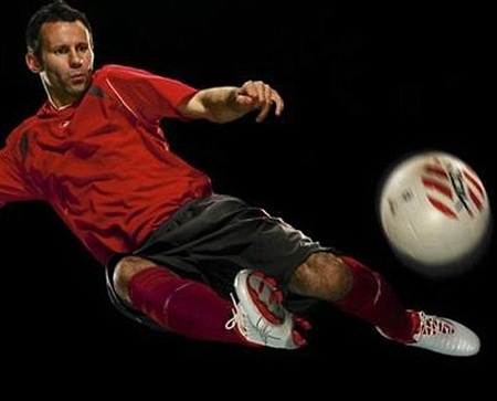 Ryan Giggs sẽ là “Tiger Woods thứ hai”? - 2 Ryan Giggs sẽ là “Tiger Woods thứ hai”? - 2