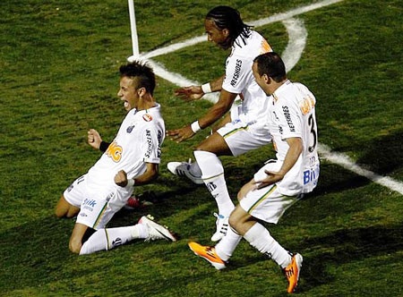 Neymar giúp Santos vô địch Copa Libertadores - 2 Neymar giúp Santos vô địch Copa Libertadores - 2