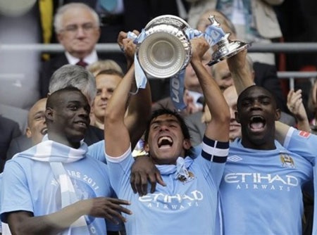 10 ngôi sao Nam Mỹ tỏa sáng ở trời Âu mùa giải 2010/11 - 2 10 ngôi sao Nam Mỹ tỏa sáng ở trời Âu mùa giải 2010/11 - 2