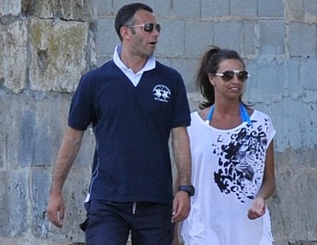 Gia đình Ryan Giggs vẫn căng thẳng dù được vợ tha thứ - 1