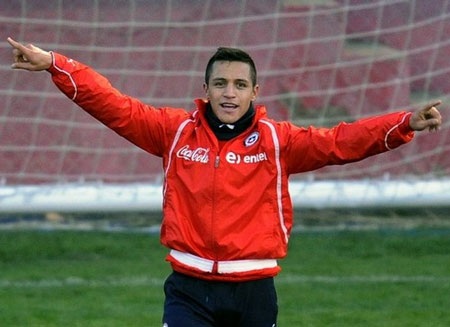 Barcelona đạt được thỏa thuận cuối cùng vụ Alexis Sanchez - 1