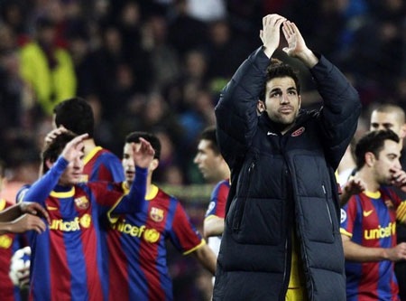 Fabregas mất 3 triệu Euro mỗi năm nếu gia nhập Barca - 1 Fabregas mất 3 triệu Euro mỗi năm nếu gia nhập Barca - 1