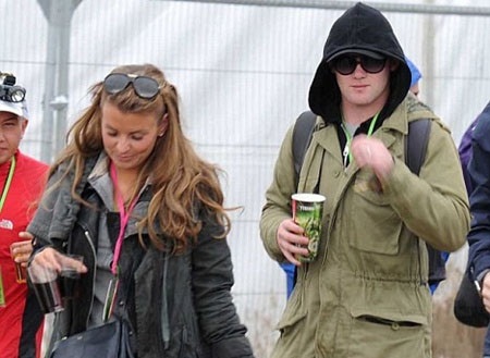 Wayne Rooney lại dính scandal đánh người tại lễ hội? - 1 Wayne Rooney lại dính scandal đánh người tại lễ hội? - 1