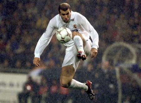 Khoảnh khắc đáng nhớ của Zidane tại Bernabeu - 8