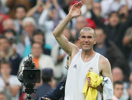 Khoảnh khắc đáng nhớ của Zidane tại Bernabeu - 18