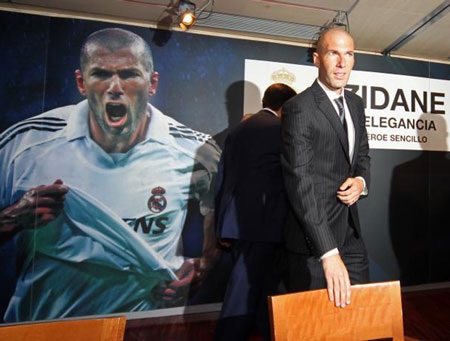 Khoảnh khắc đáng nhớ của Zidane tại Bernabeu - 19