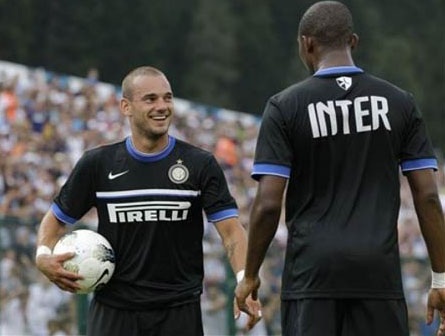 Man City sẽ chi 80 triệu bảng đón bộ đôi Sneijder-Aguero - 1