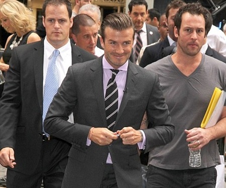 Beckham chải chuốt dự họp báo ở New York - 1