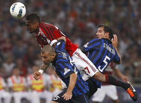 Ngược dòng hạ Inter, AC Milan giành Siêu Cup Italia - 2 Ngược dòng hạ Inter, AC Milan giành Siêu Cup Italia - 2