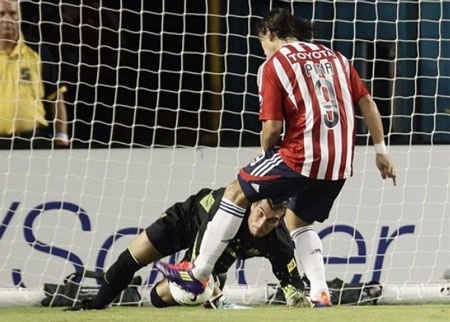 Barcelona thảm bại 1-4 trước Chivas - 3