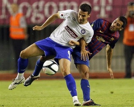 Barcelona bị cầm hòa trên đất Croatia - 1