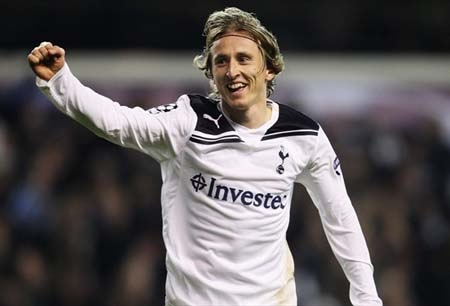 Chelsea gán hai “hàng thải” dụ Tottenham nhả Modric - 1