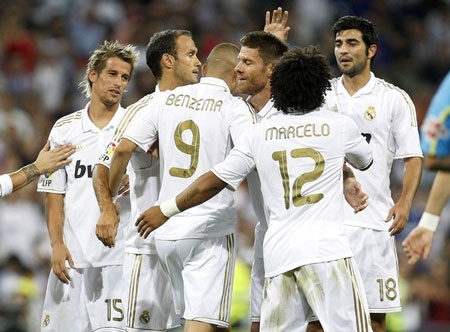 Zaragoza - Real Madrid: “Kền kền” tung cánh - 2