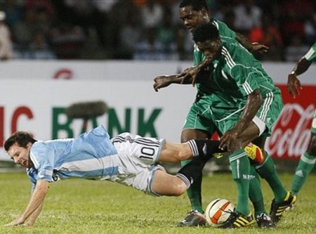 Messi tỏa sáng trong chiến thắng của Argentina trước Nigeria - 3 Messi tỏa sáng trong chiến thắng của Argentina trước Nigeria - 3