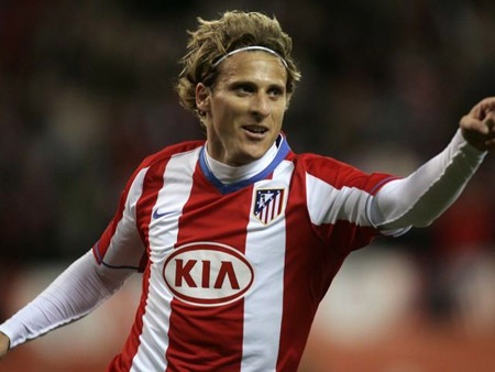 Inter đạt được thỏa thuận chiêu mộ Forlan - 1