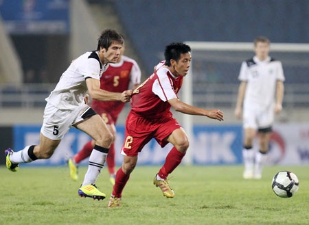 Chơi thiếu người, U23 Việt Nam hòa trên cơ U23 Uzbekistan - 3 Chơi thiếu người, U23 Việt Nam hòa trên cơ U23 Uzbekistan - 3
