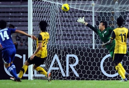 U23 Malaysia lại khiến Thái Lan uất hận - 2 U23 Malaysia lại khiến Thái Lan uất hận - 2