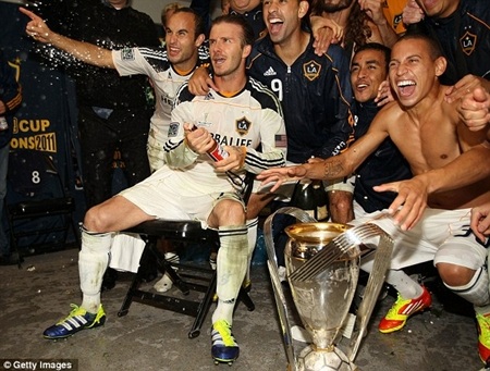 Beckham ăn mừng chức vô địch Mỹ cùng LA Galaxy - 7