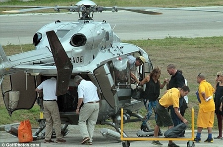 Bữa tiệc đón năm mới của Abramovich ngốn 5 triệu bảng - 6