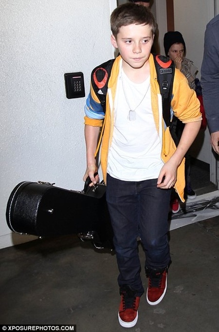 Cha con Beckham đầy phong cách ngày trở về - 3