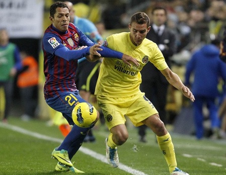 Hòa Villarreal, Barcelona bị Real bỏ xa đến 7 điểm - 3