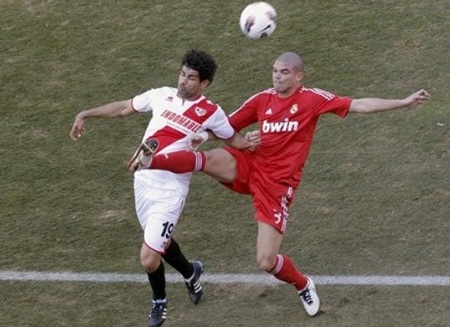 Siêu phẩm của C. Ronaldo giúp Real Madrid thắng trận derby - 2 Siêu phẩm của C. Ronaldo giúp Real Madrid thắng trận derby - 2