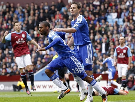 Torres “nổ súng”, Chelsea thắng lớn tại Villa Park - 1
