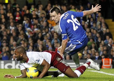 Chelsea và kỷ niệm đẹp tươi ở Villa Park - 3 Chelsea và kỷ niệm đẹp tươi ở Villa Park - 3