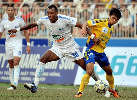 Việt Thắng nổ súng, Thanh Hóa thắng đậm CS Đồng Tháp