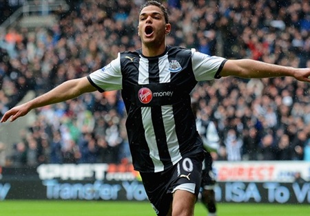 Ben Arfa được đưa vào danh sách ĐT Pháp dự Euro 2012 - 1 Ben Arfa được đưa vào danh sách ĐT Pháp dự Euro 2012