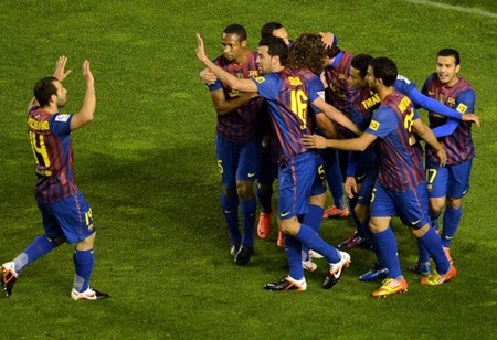 Hạ Vallecano 7-0, Barca ngăn Real Madrid vô địch sớm - 2
