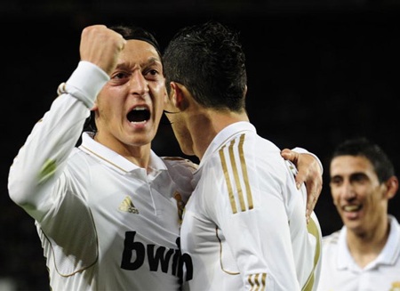 C. Ronaldo lập công, Real Madrid quật đổ Barca tại Nou Camp