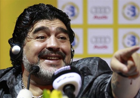 Maradona ám chỉ Pele là kẻ ngu dốt - 1 Maradona ám chỉ Pele là kẻ ngu dốt