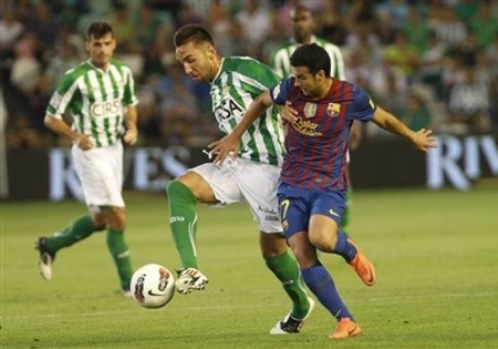 Messi tịt ngòi, Barca suýt thua trong ngày Guardiola chia tay Liga