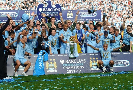 Niềm hạnh phúc vô bờ bến của Man City trong ngày đăng quang - 1 Niềm hạnh phúc vô bờ bến của Man City trong ngày đăng quang