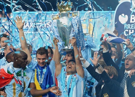 Niềm hạnh phúc vô bờ bến của Man City trong ngày đăng quang - 3 Niềm hạnh phúc vô bờ bến của Man City trong ngày đăng quang
