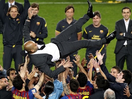 Messi ghi 4 bàn trong ngày Guardiola chia tay sân Nou Camp