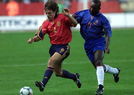Những kỷ niệm đáng nhớ của Puyol cùng ĐT Tây Ban Nha - 2 Những kỷ niệm đáng nhớ của Puyol cùng ĐT Tây Ban Nha