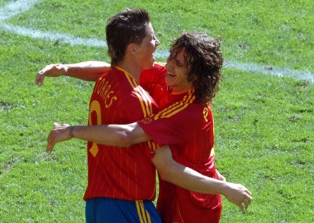 Những kỷ niệm đáng nhớ của Puyol cùng ĐT Tây Ban Nha - 10 Những kỷ niệm đáng nhớ của Puyol cùng ĐT Tây Ban Nha