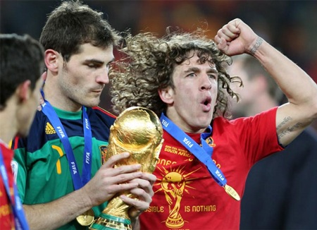 Những kỷ niệm đáng nhớ của Puyol cùng ĐT Tây Ban Nha - 17 Những kỷ niệm đáng nhớ của Puyol cùng ĐT Tây Ban Nha