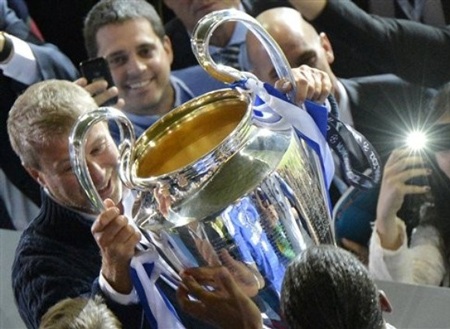Abramovich ra chỉ thị giành thêm 3 danh hiệu Champions League