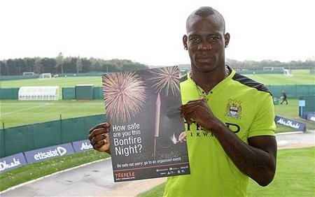 “Ngựa chứng” Balotelli lại nghịch dại với lửa - 4 “Ngựa chứng” Balotelli lại nghịch dại với lửa