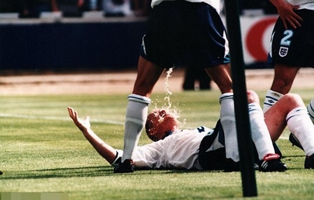 Roy Hodgson ban lệnh ‘giới nghiêm’ trước thềm Euro 2012 - 4 Roy Hodgson ban lệnh ‘giới nghiêm’ trước thềm Euro 2012